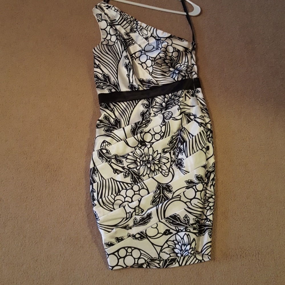 EUC beautiful cocktail dress❣